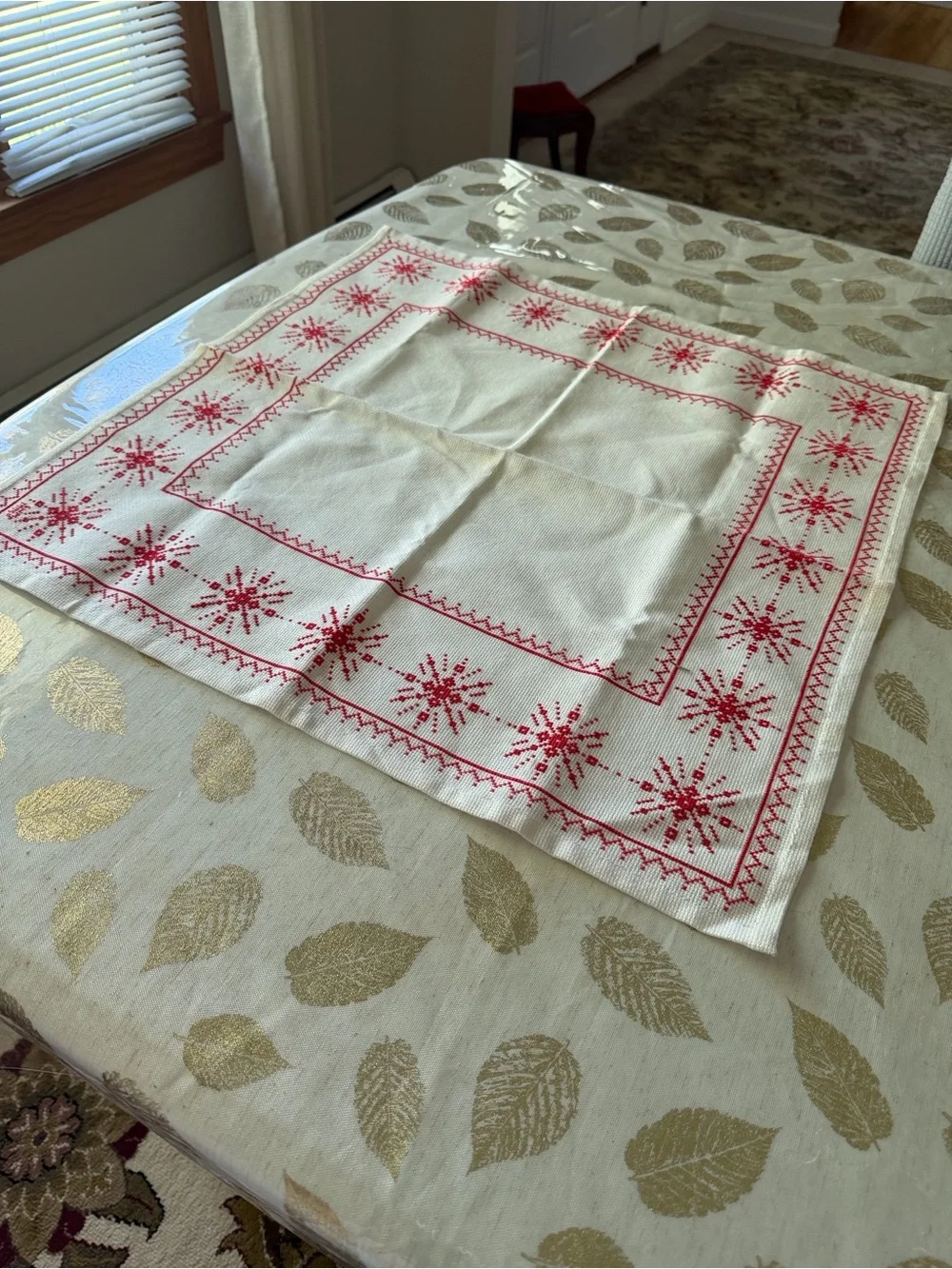 Embroidered Red Snowflake Table Topper - White Scandinavian pattern 23x23 in